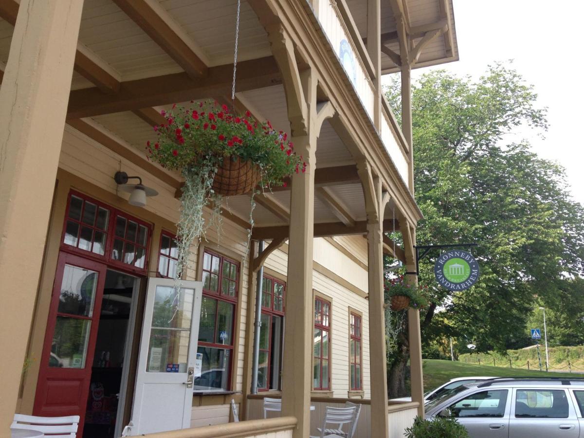 Ronneby Brunnspark Vandrarhem Och B&B מראה חיצוני תמונה