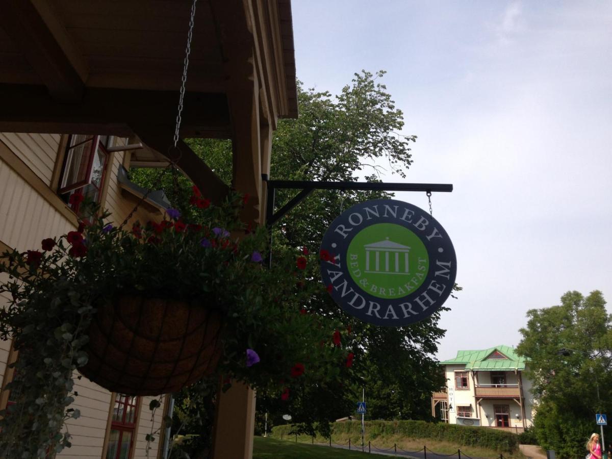 Ronneby Brunnspark Vandrarhem Och B&B מראה חיצוני תמונה